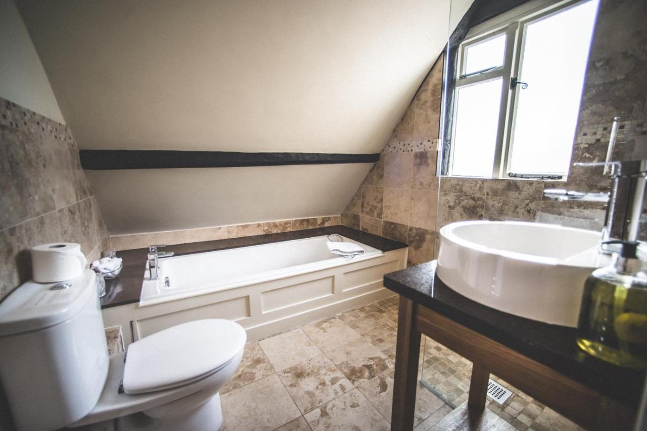 ライ ジークス ハウス Bed & Breakfast エクステリア 写真 Bathroom at The Old Vicarage Hotel