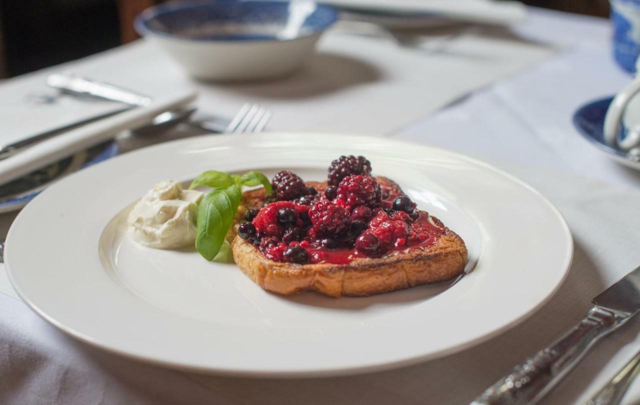 ライ ジークス ハウス Bed & Breakfast エクステリア 写真 A plate of toast with jam